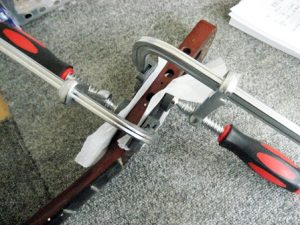 こいつは腕の見せ所 後編｜ルシアー駒木のギターよもやま話 その8