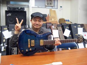 工房にお客様！！その2｜ルシアー駒木のギターよもやま話 その19