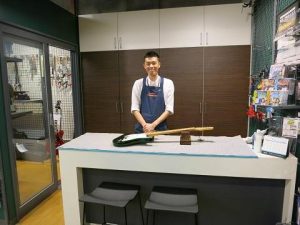 梅田にリペアルーム登場！｜ルシアー駒木のギターよもやま話 その24