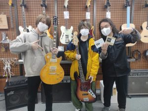 注目のアーティスト『マルシィ』さんとのご縁頂きました！｜ルシアー駒木のギターよもやま話 その120