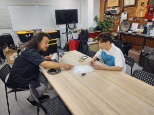 友情コラボ再び｜ルシアー駒木のギターよもやま話 その132