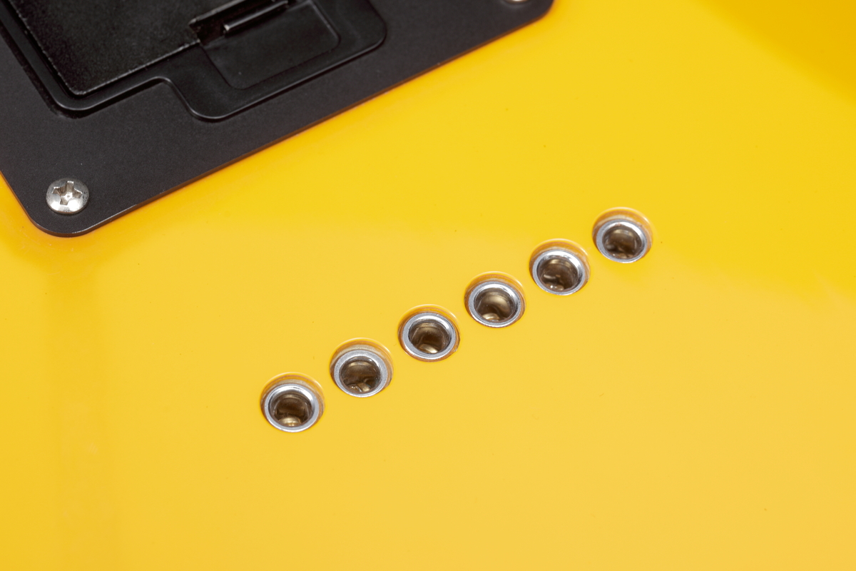 VOX APC-1: アンプ内蔵ギターが持つ驚愕の機能とは？ | ギタセレ