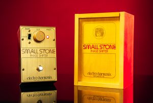 electro-harmonix 50周年限定「Golden Small Stone」堂々登場！