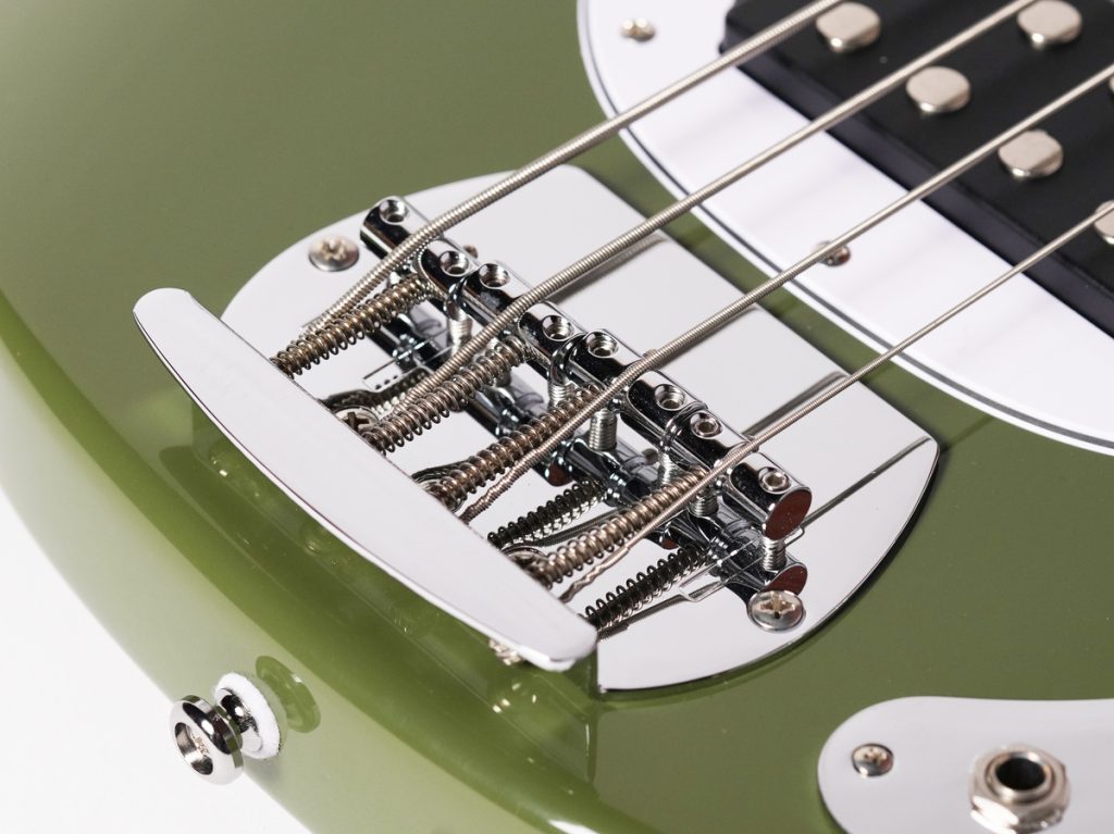 ▼ ryu-iomamページ△ Sterling by Musicman×島村楽器の夢のコラボ！StingRay RAY4が新