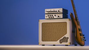 aguilarよりパールとゴールドに包まれた30周年記念モデルが3機種登場