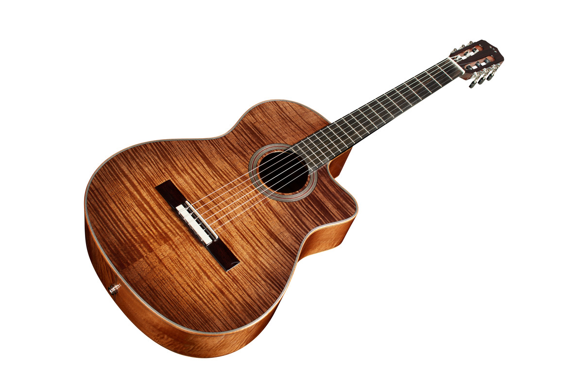 エキゾチックウッドが魅せる現代ナイロン弦ギター、Córdoba Fusion 12