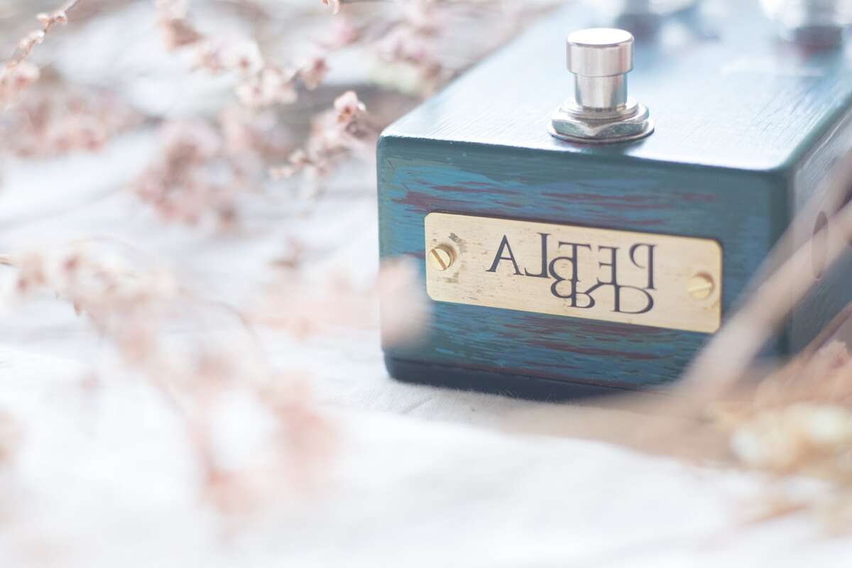 ResonanceとPresenceが拓く余白―Petlaの3周年記念ペダル『Rev