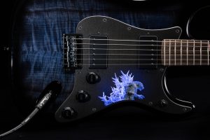 ゴジラ×Fender Stratocaster® & Distortion｜音と光が連動する究極コラボギター
