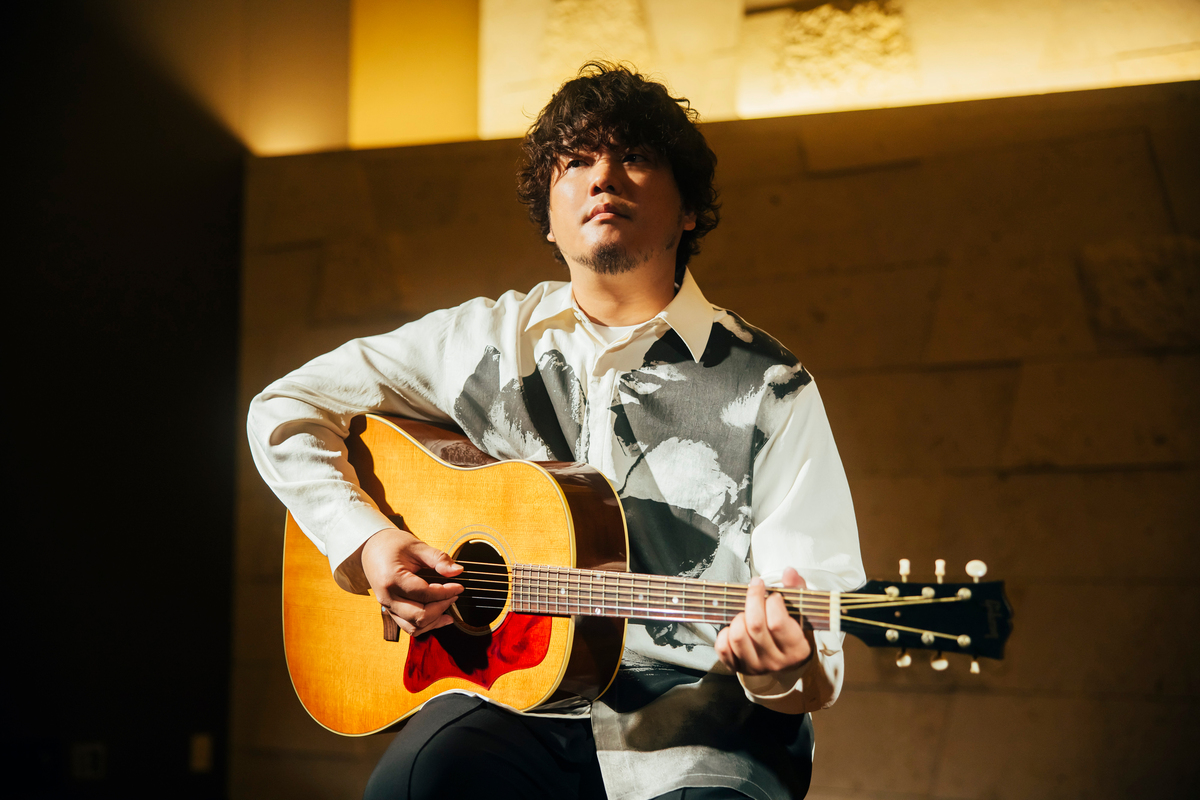 秦 基博×Gibson J-45｜モンタナ工房が手掛ける特別な100本限定シグネチャー