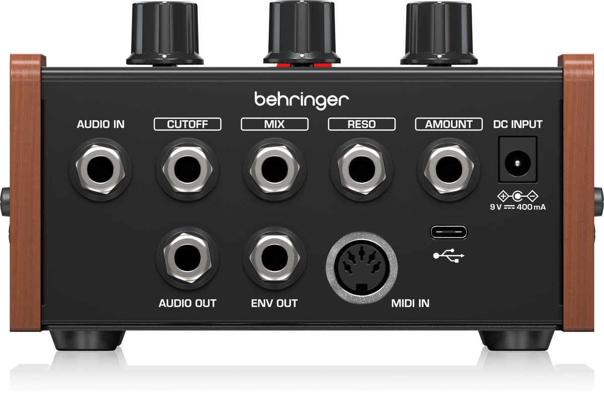 BEHRINGERより90年代のMoogを忠実に再現したエフェクターが2機種登場