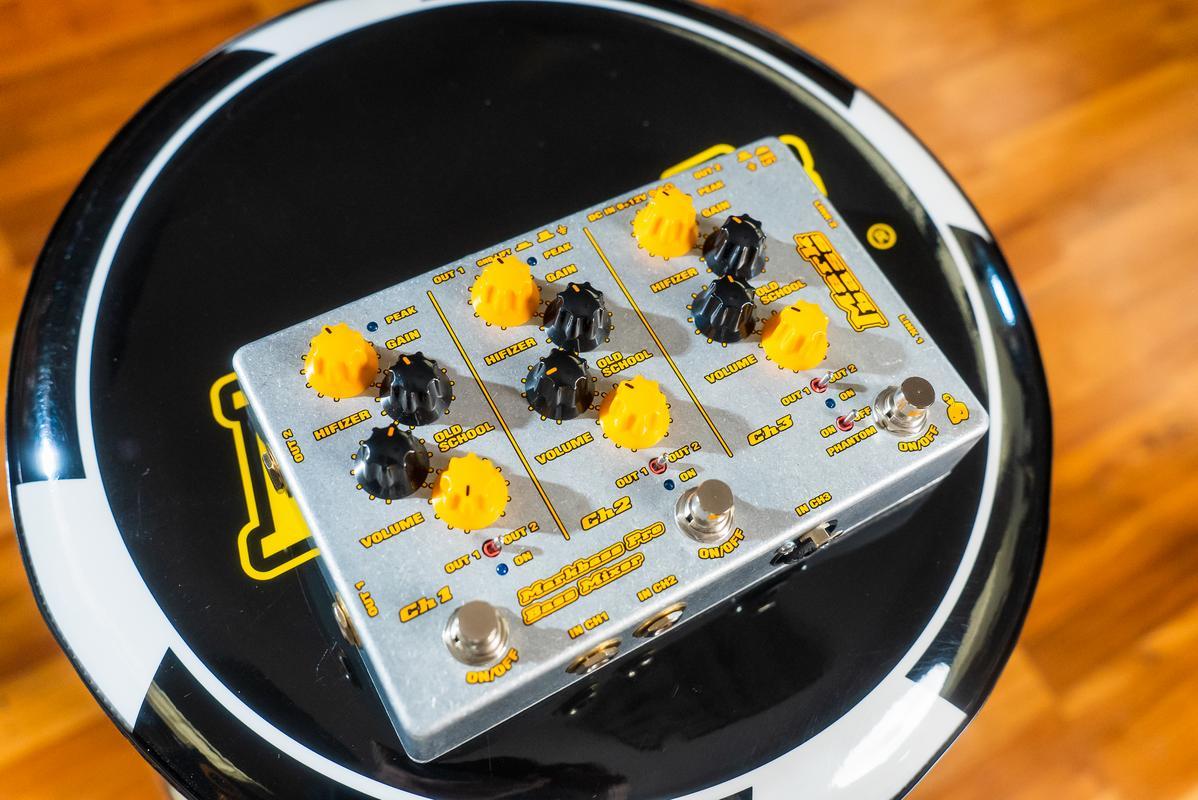 Markbass　MB PRO BASS MIXER：3chリンク対応ベースミキサー