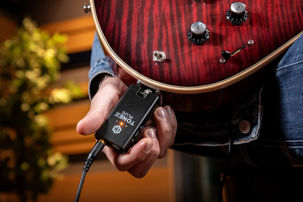 IK Multimedia　TONEX Plug ポータブルAIヘッドフォンアンプ