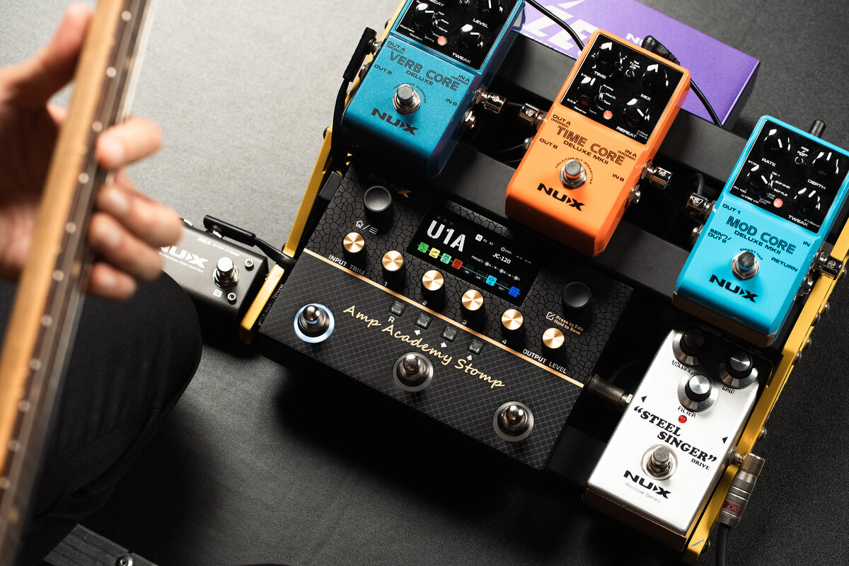 NUX　Amp Academy Stomp｜多機能アンプモデラー