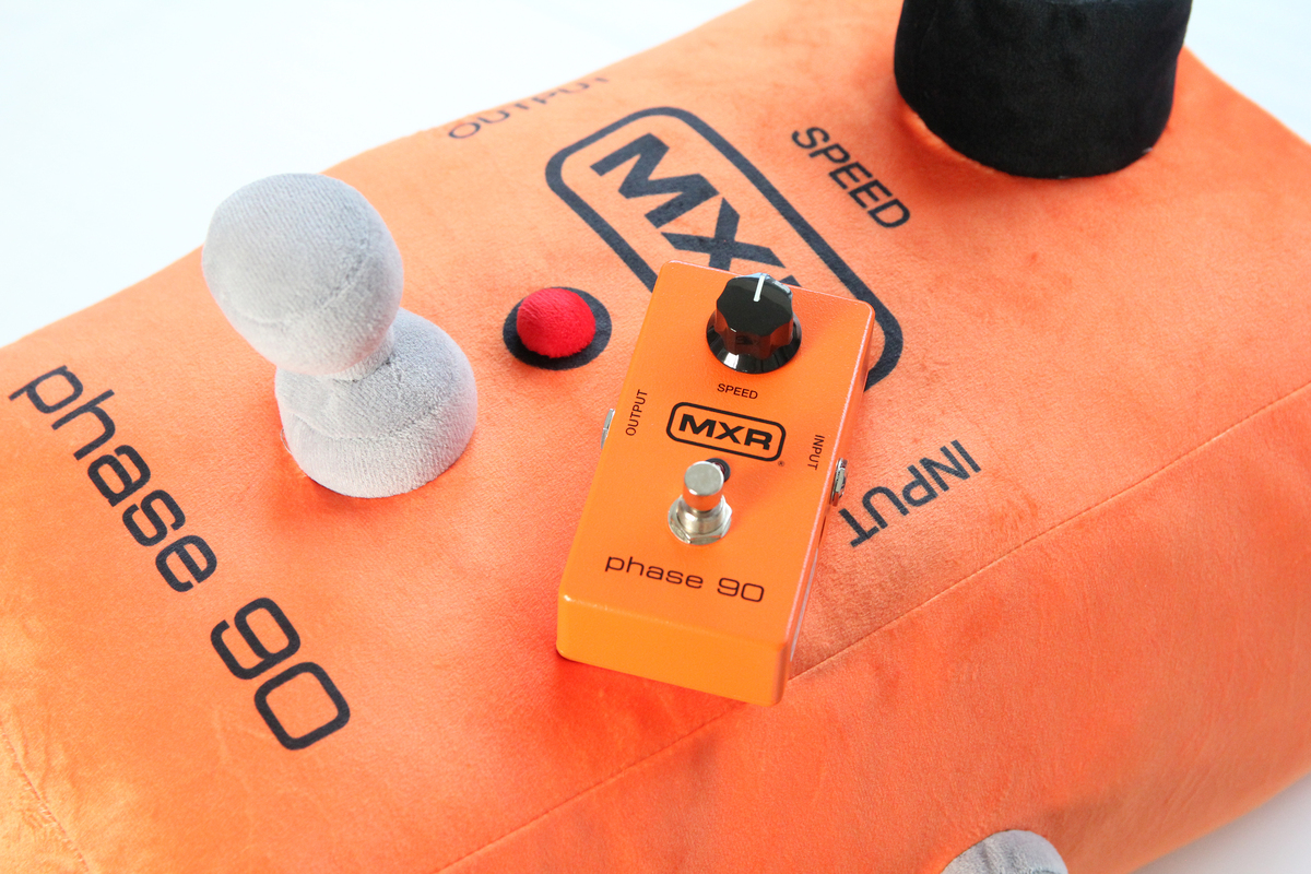 MXR　M101 Phase 90 クッション｜MXRファン必携のインテリアアイテム