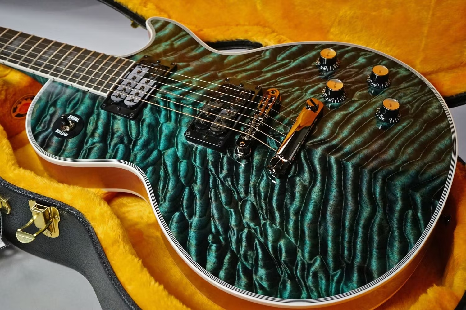 こんなGibson見たことない！をつくりました｜ギターマニア石田純一の逸品入魂～気ままに想いを綴ります～Vol.61