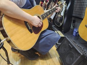 愛用のアコギを「エレアコ」に！ピックアップの種類と後付け手順