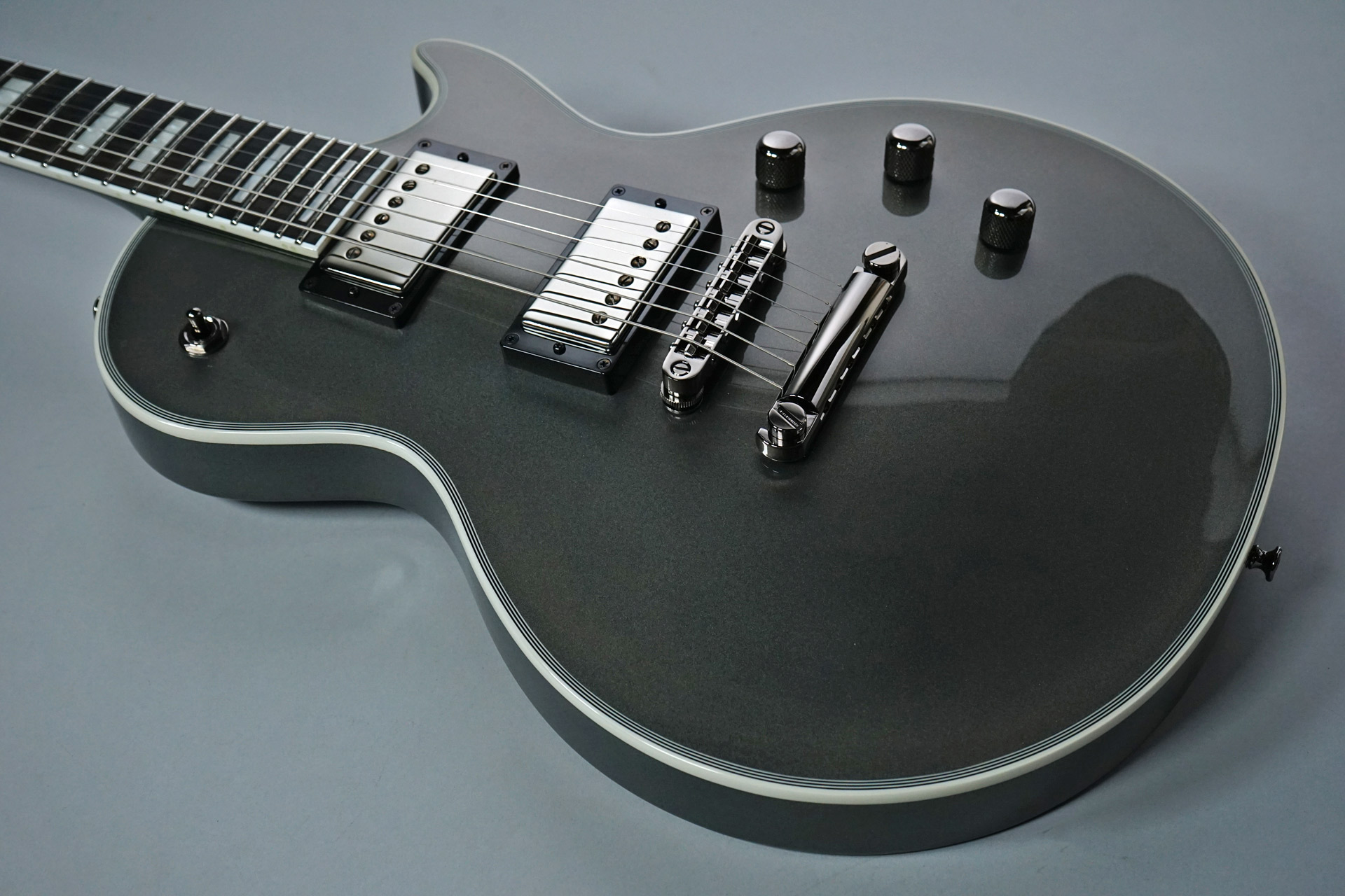 三度登場の薄型ボディ ＆ 24フレットのレスポール｜ギターマニア石田純一の逸品入魂～気ままに想いを綴ります～Vol.66