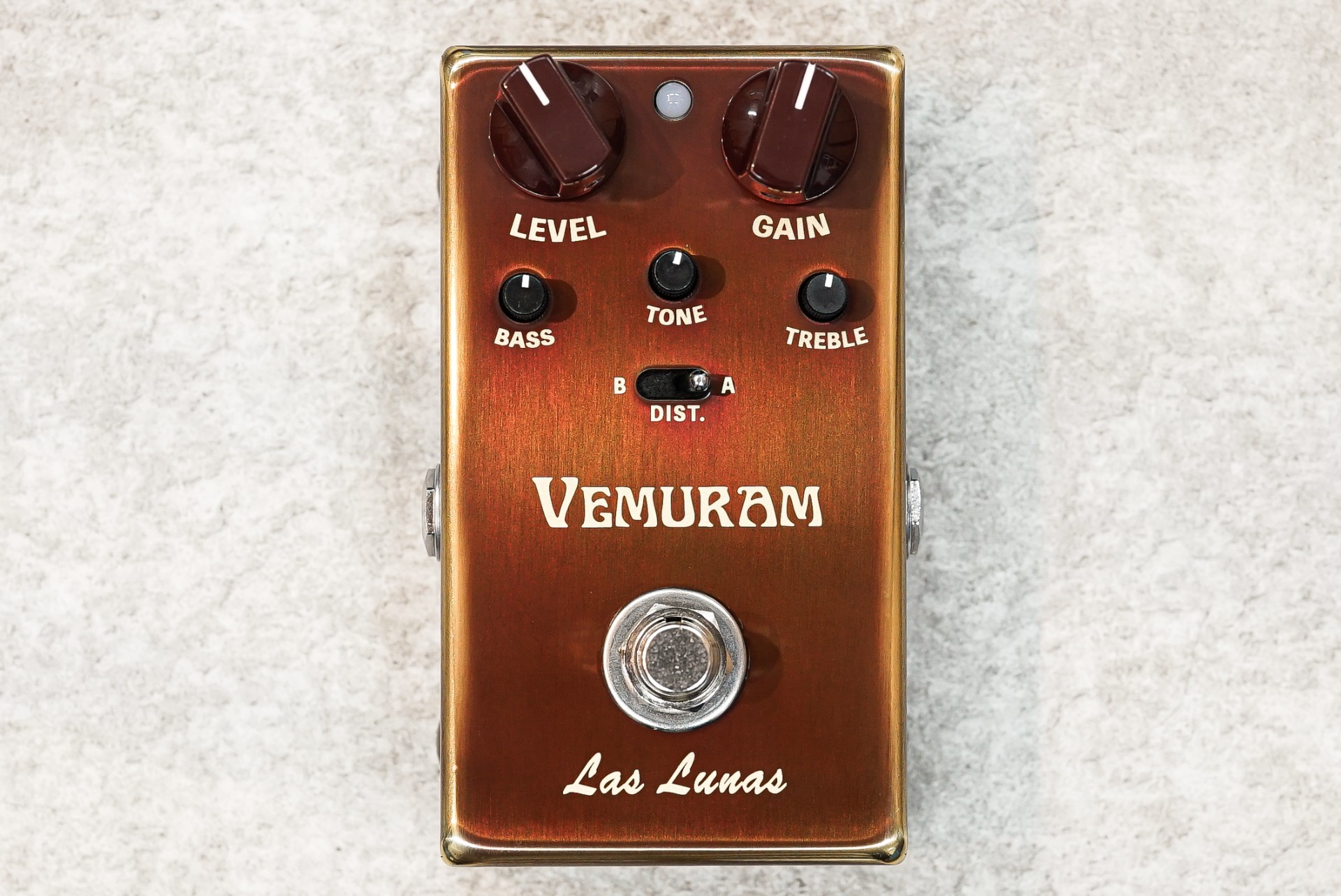 【Vemuram新製品】憧れのマスターピース・サウンドをその手に。多彩なコントロールを備えたディストーション「Las Lunas」の実力とは？