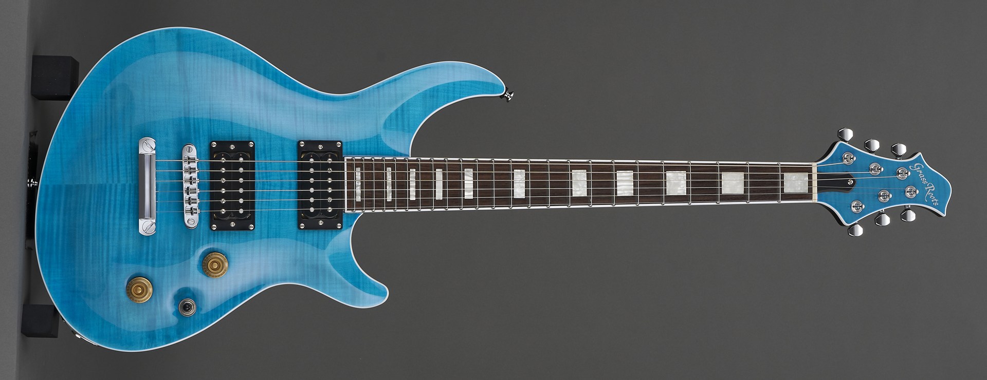 ESP MYSTIQUEの美学を継承！美しいアーチドトップと高い演奏性を両立