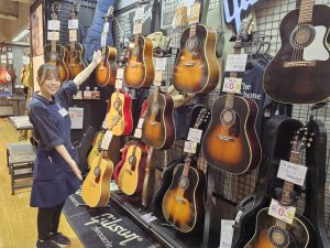 憧れの老舗メーカー！Gibsonアコースティックギター選びガイド