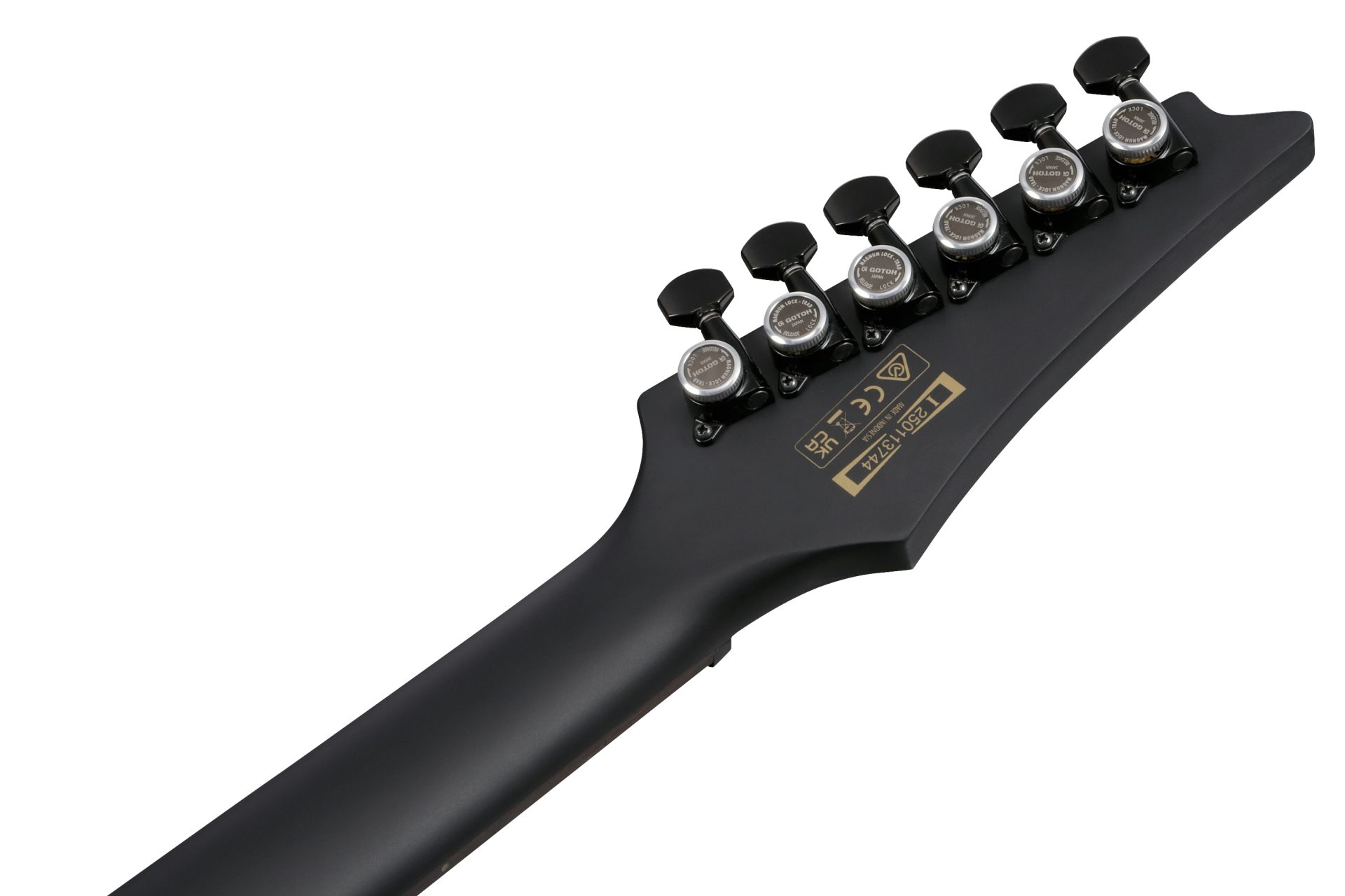 黒の美学と極限のプレイアビリティを融合。Ibanez「IRON LABEL」から
