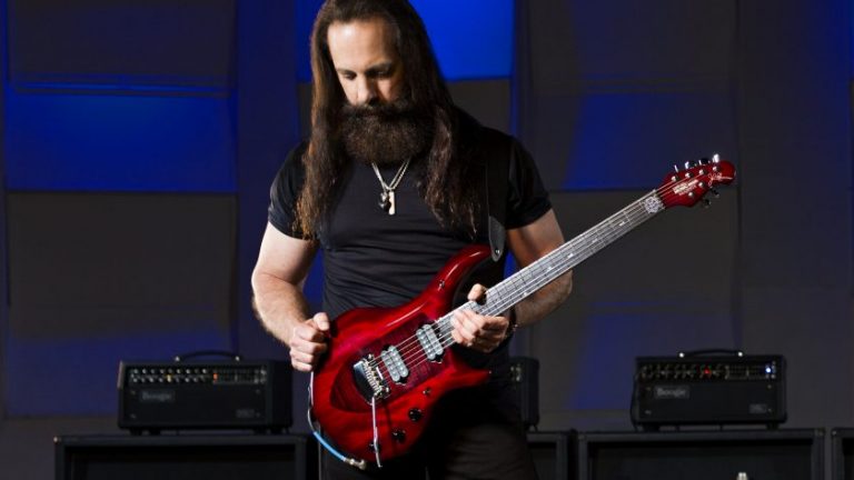 【NAMM2017：エレキギター】MUSICMANのジョン・ペトルーシ・シグネチュアMAJESTYに “MONARCHY SERIES”登場